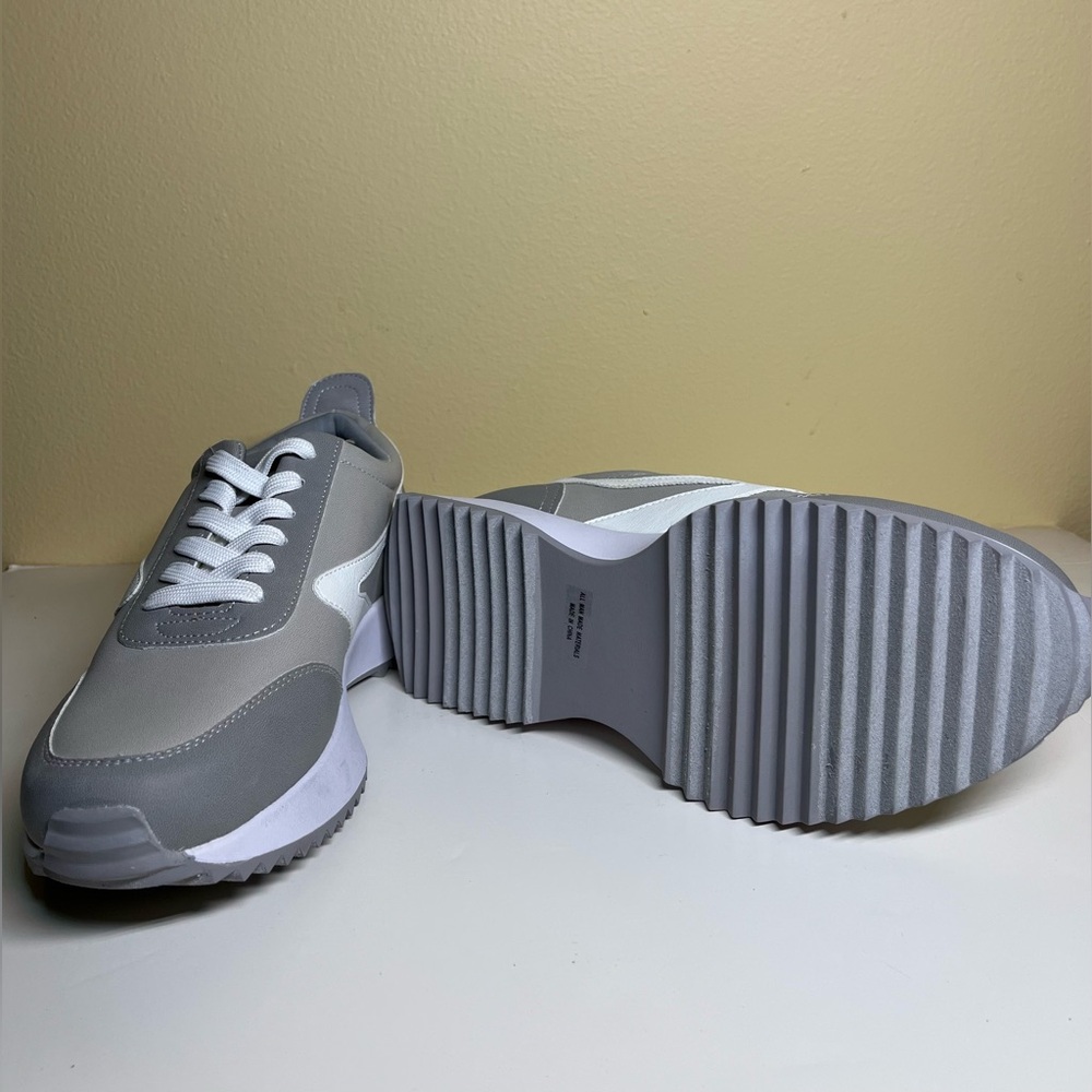 NWT - Women’s Dolce Vita “Bynx” Sneakers 2Tone with shoe lace- Taupe White -8.5 - Picture 8 of 9